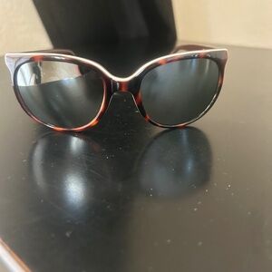 Style Eyes Sunglasses. Vintage. Used once